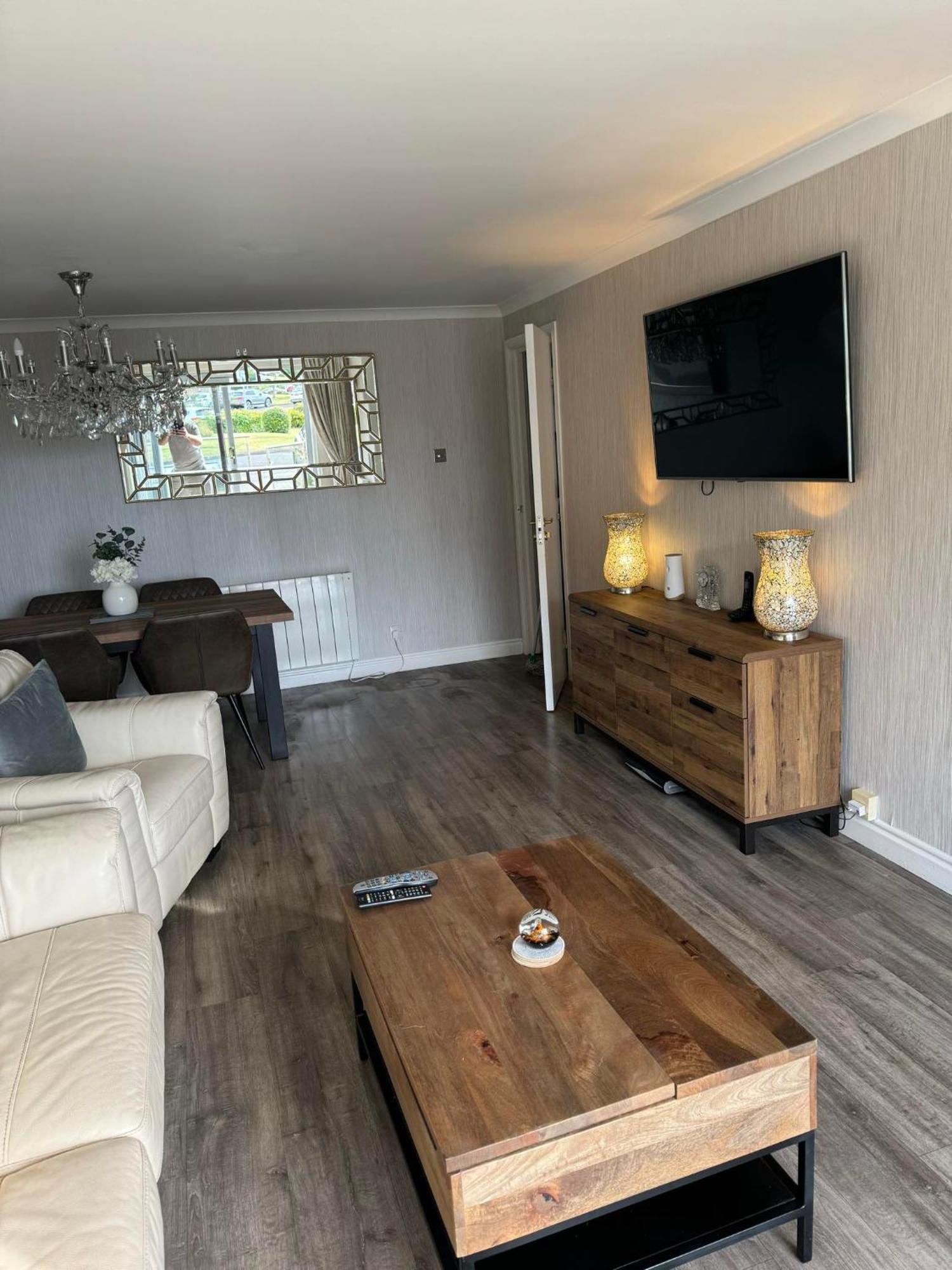 Largs Sea Front, Modern Apartment Habitación foto